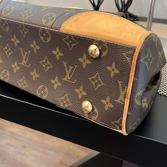 LOUIS VUITTON Beverly Vintage Shoulder Handbag - Picture 14 of 15